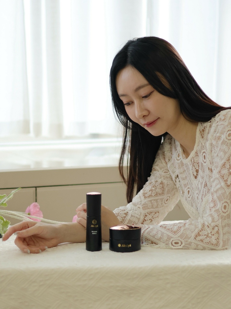 Almiya 時光無痕精華液 時光無痕面霜_251128_12 Almiya 時光無痕精華液 時光無痕面霜_251128_12