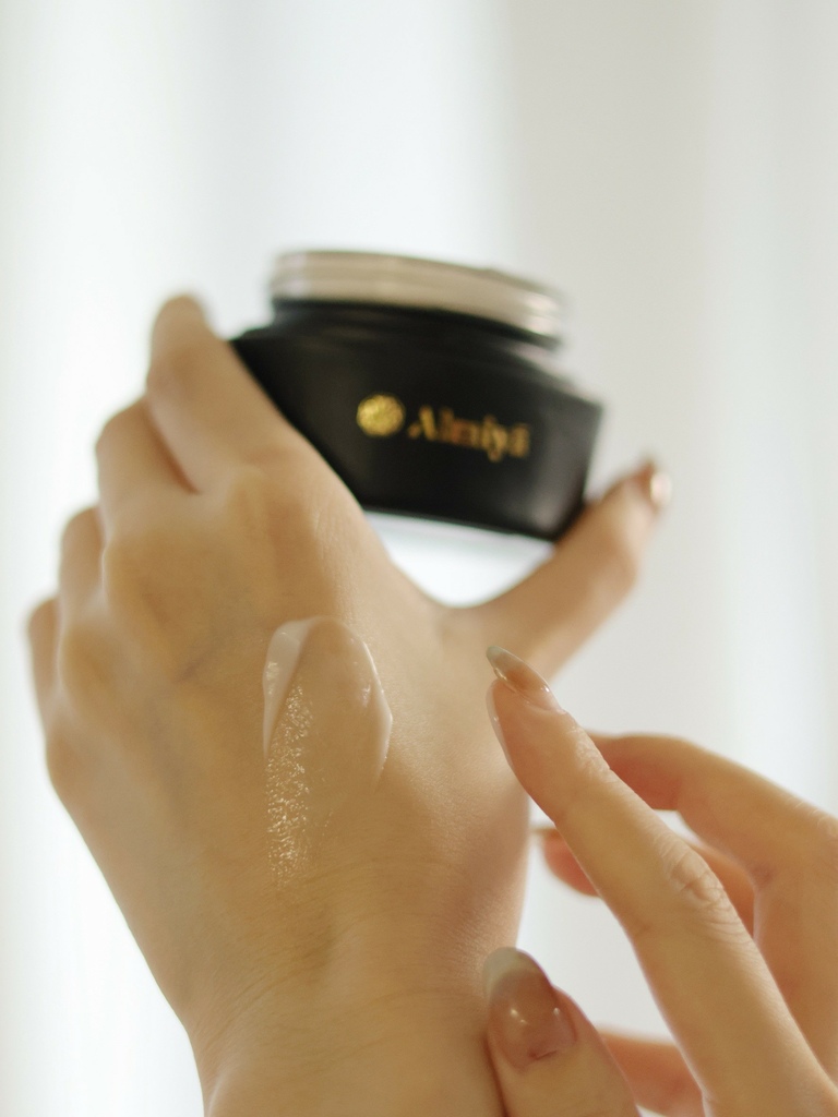 _Almiya 時光無痕精華液 時光無痕面霜_251128_22