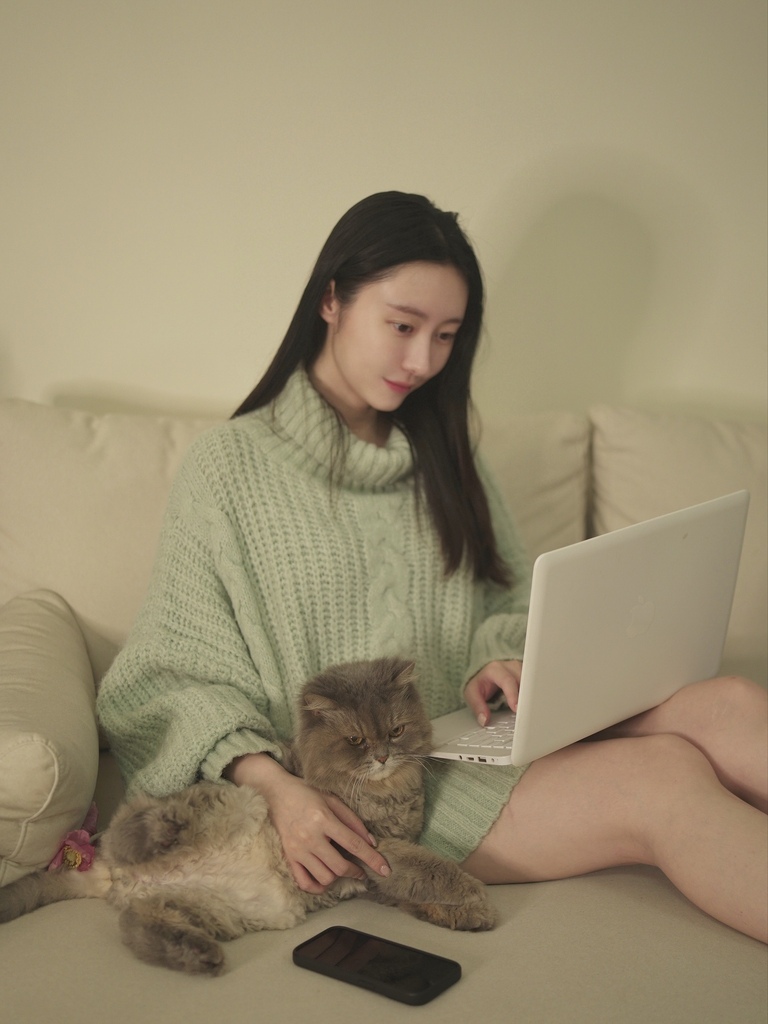 TGiLive:智居藝享生活圈在家逛展又逛店!?把客廳變藝廊.連 TGiLive:智居藝享生活圈在家逛展又逛店!?把客廳變藝廊.連