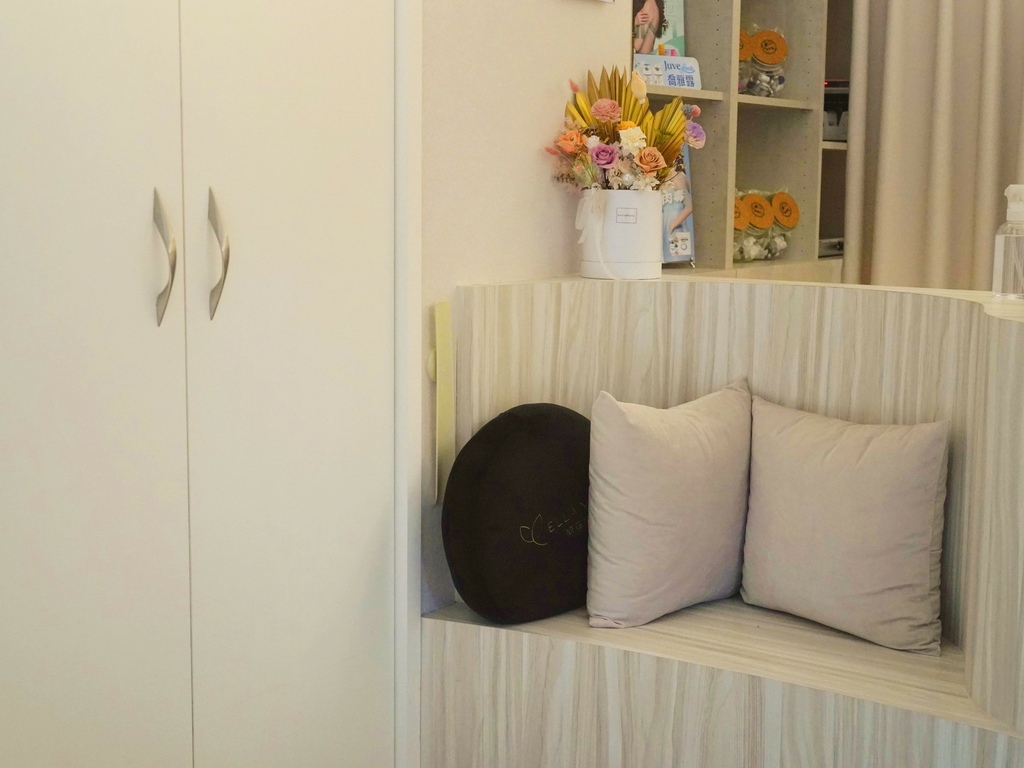 新願美學診所 大安區醫美推薦 郭毅昕醫生 探索皮秒 男生皮秒推薦 毛孔雷射 男生雷射_251203_28 (13).jpg 新願美學診所 大安區醫美推薦 郭毅昕醫生 探索皮秒 男生皮秒推薦 毛孔雷射 男生雷射_251203_28 (13).jpg