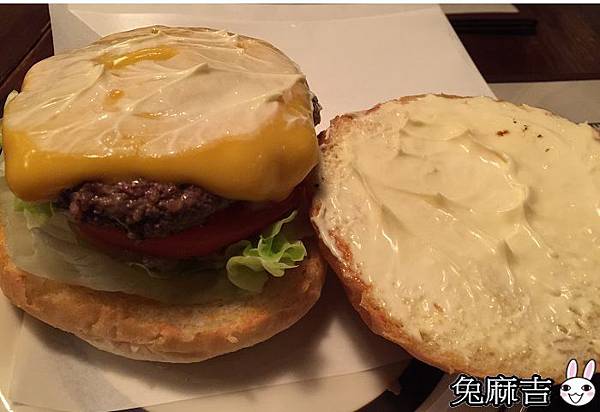 cneter 4 burger (9).jpg