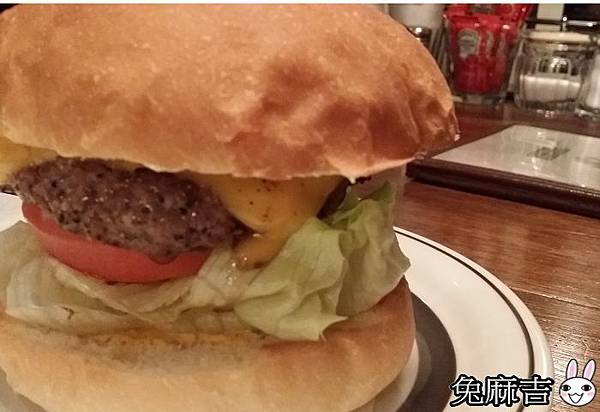 cneter 4 burger (20).jpg