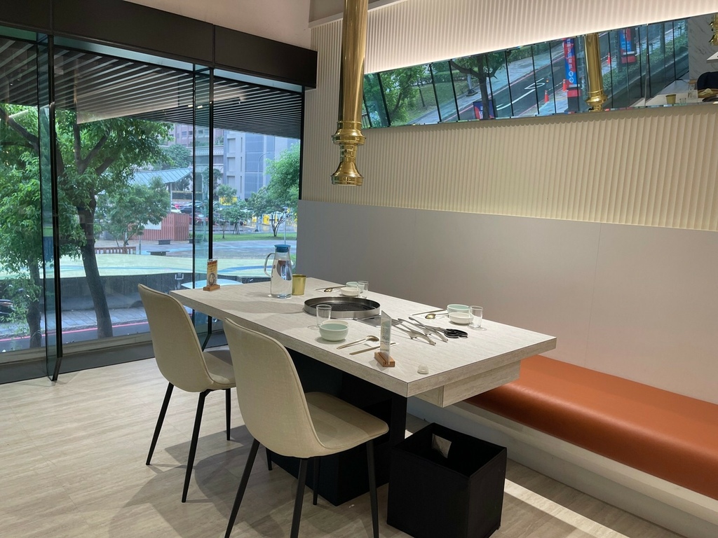 GOGI (1).jpg GOGI (1).jpg