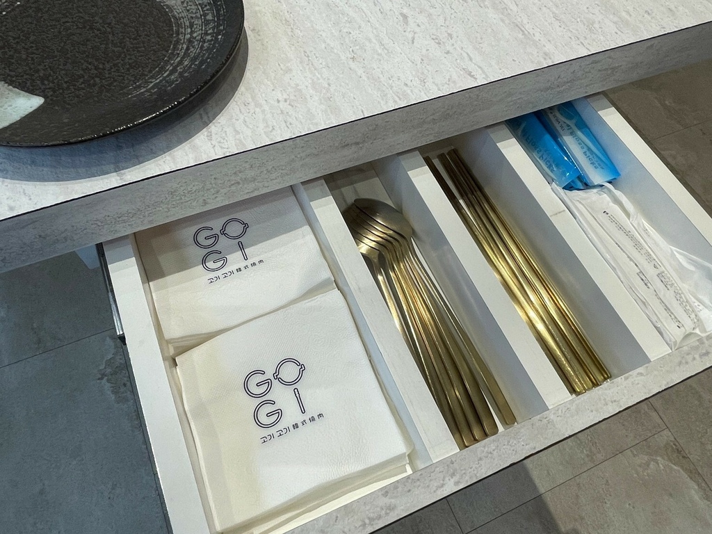 GOGI (15).jpg GOGI (15).jpg