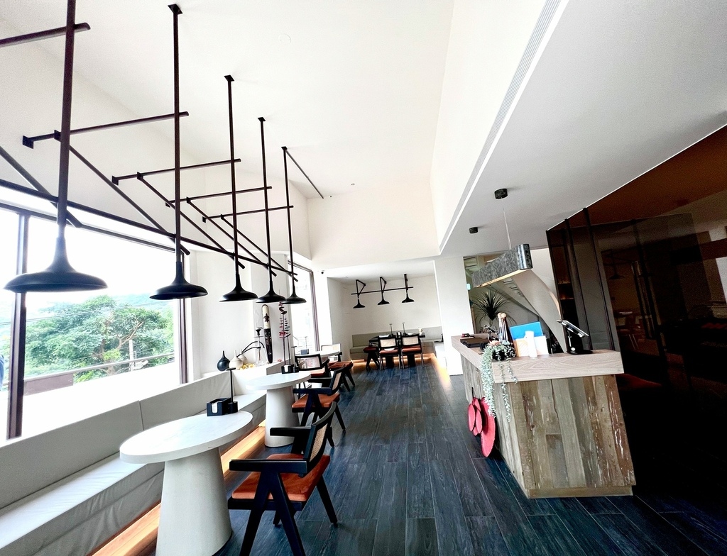 Lax_220704_8.jpg Lax_220704_8.jpg