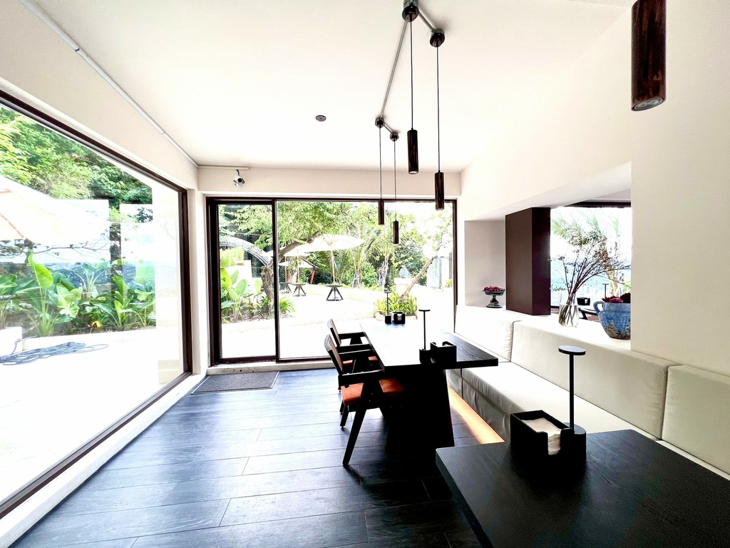 Lax_220704_11.jpg Lax_220704_11.jpg