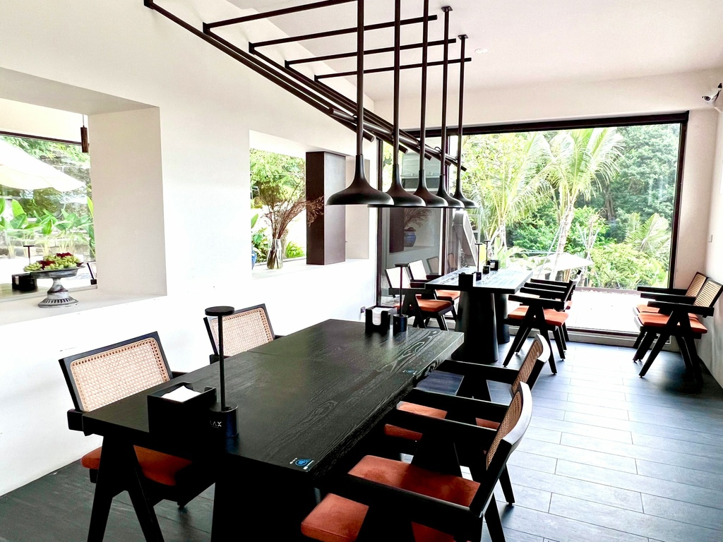 Lax_220704_10.jpg Lax_220704_10.jpg