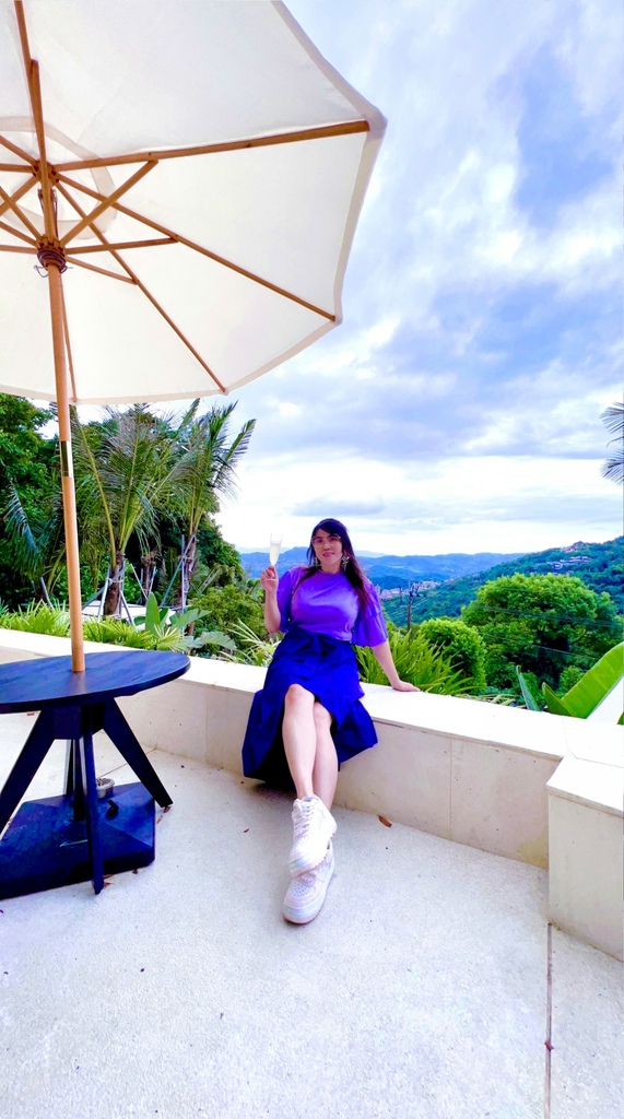 Lax_220704_32.jpg Lax_220704_32.jpg