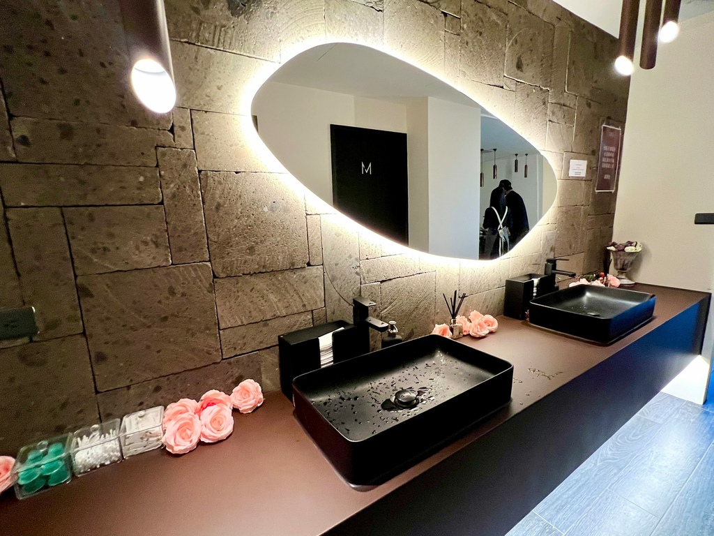 Lax_220704_23.jpg Lax_220704_23.jpg