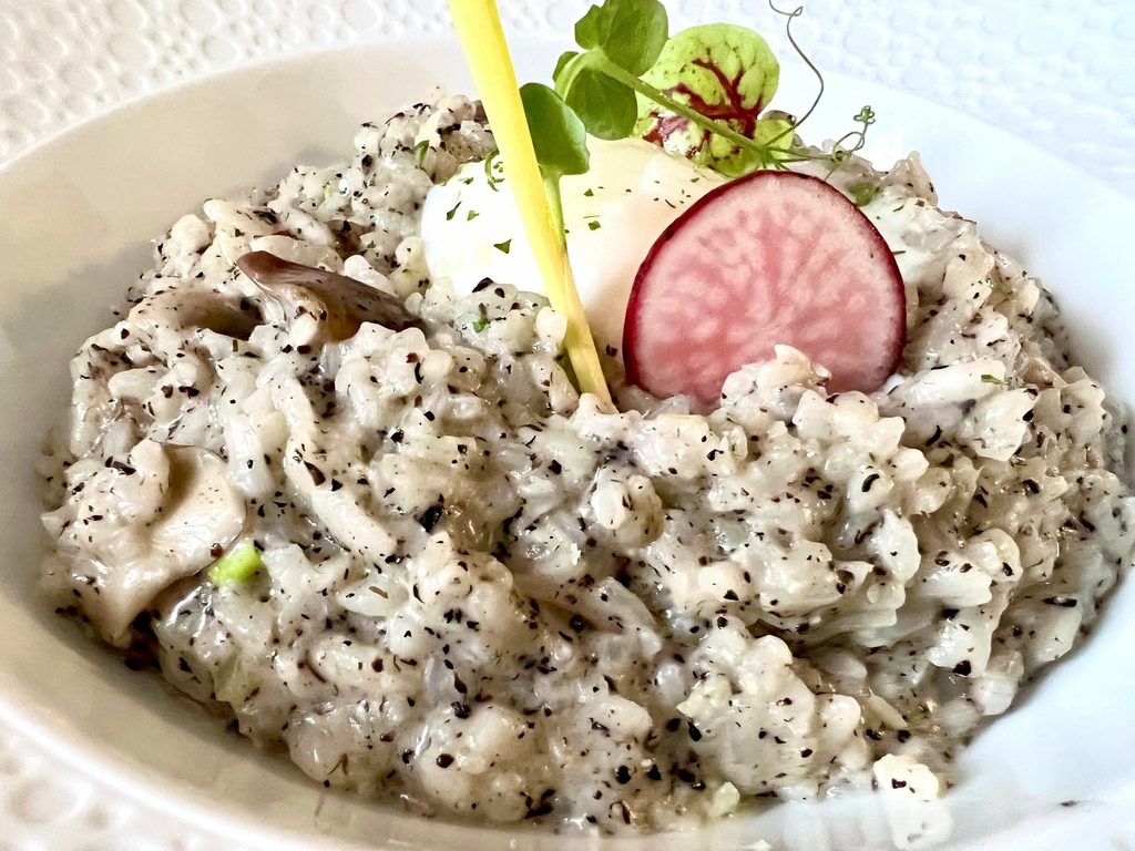 Lax_220704_18.jpg Lax_220704_18.jpg