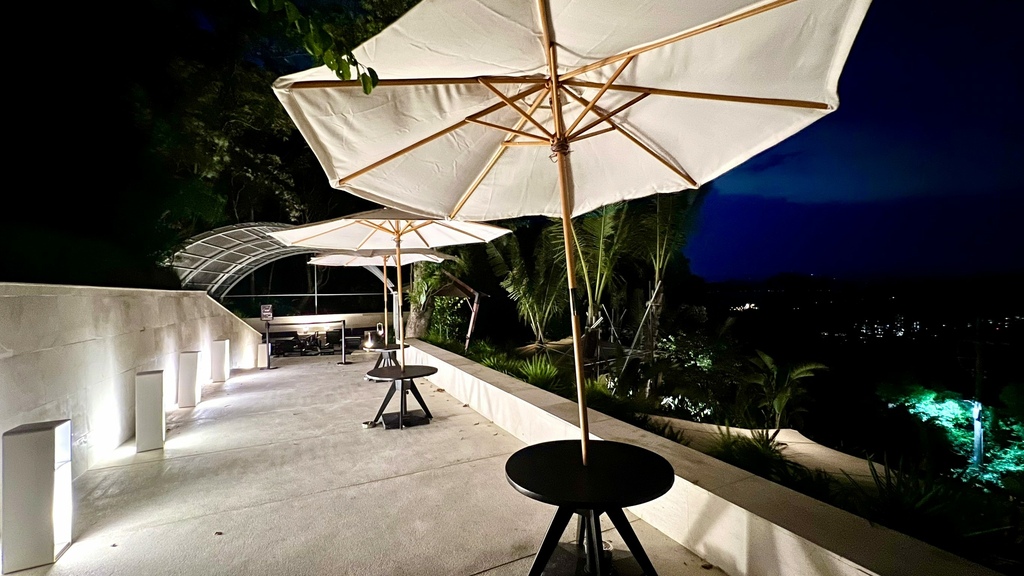 Lax_220704_27.jpg Lax_220704_27.jpg