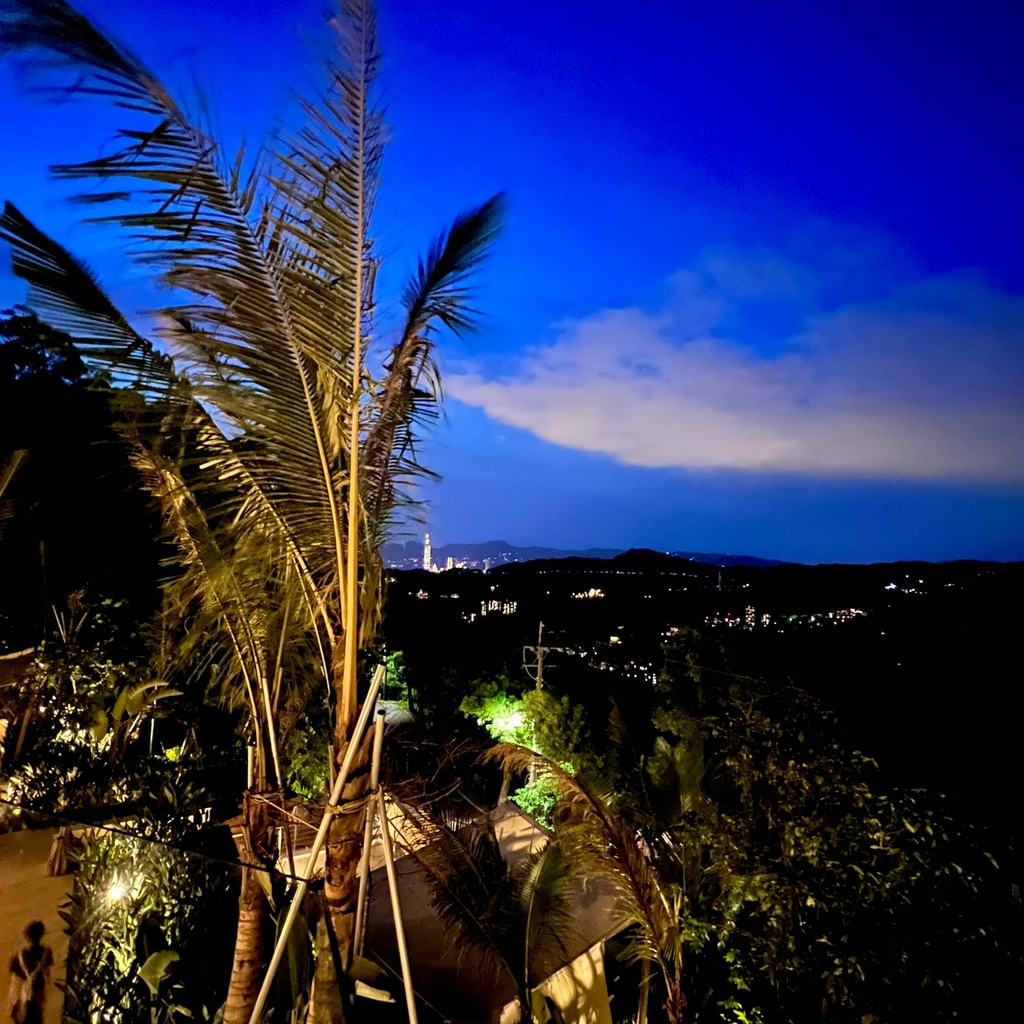 Lax_220704_25.jpg Lax_220704_25.jpg