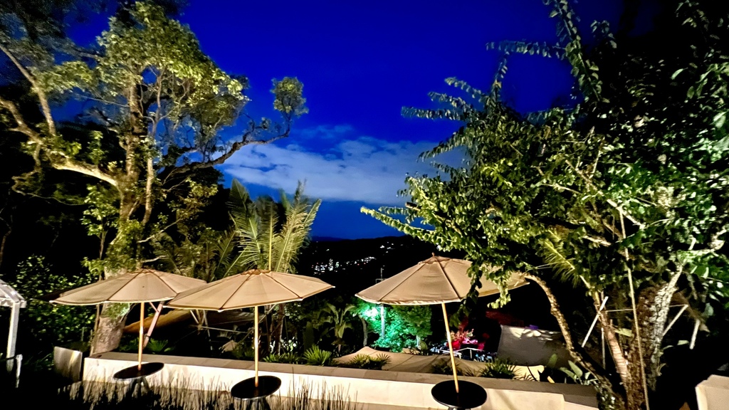 Lax_220704_28.jpg Lax_220704_28.jpg