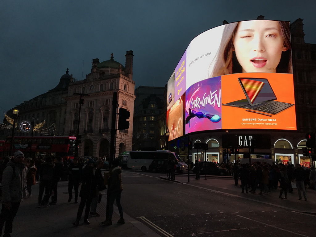 倫敦-自由行-皮卡地里圓環(Piccadilly Circus)