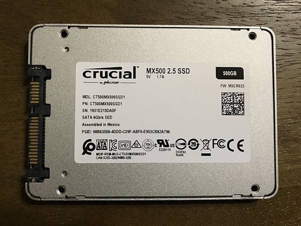 Micron Crucial SSD-固態硬碟-MX500