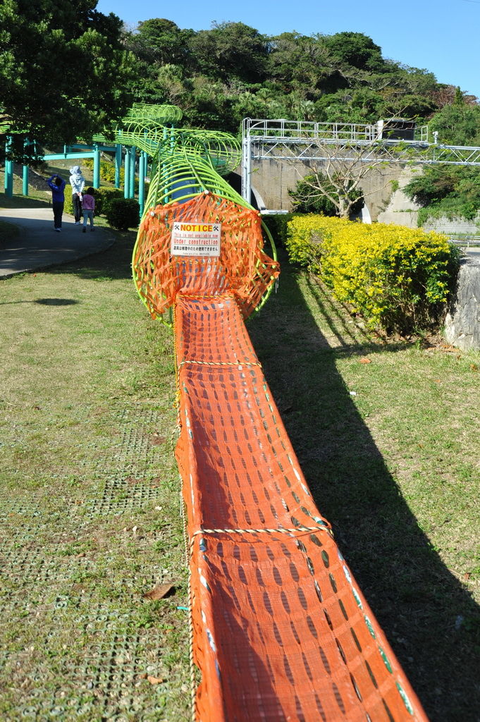 Okinawa-沖繩-自駕-浦添公園-滾輪滑梯