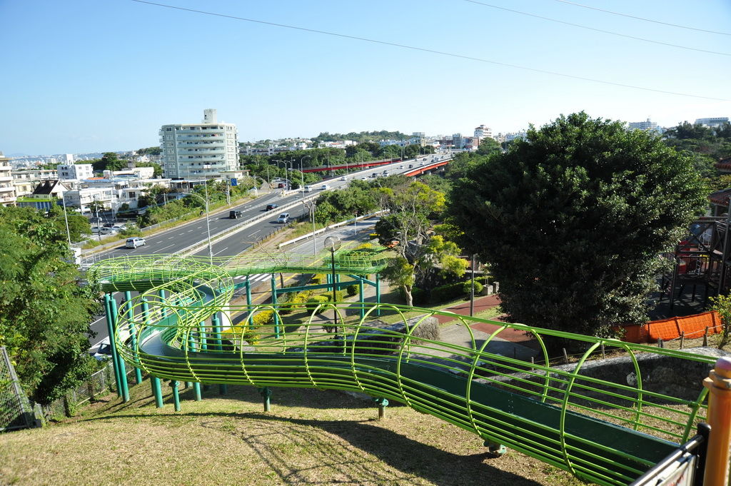 Okinawa-沖繩-自駕-浦添公園-滾輪滑梯