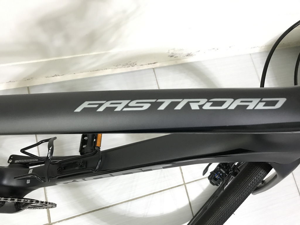 捷安特 FASTROAD ADVANCED 2 平把公路車-04