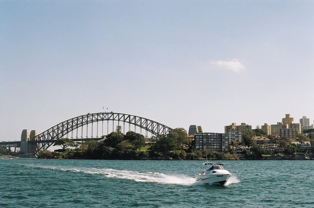 Sydney Harbour Bridge-by Nikomat FT2