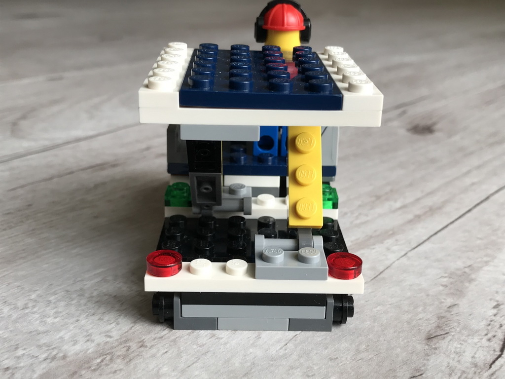 樂高-盤櫃裝貨機-LEGO Pallet/Container Loader-16