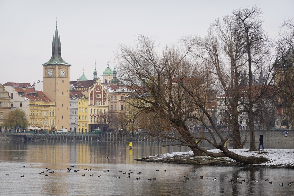 伏爾塔瓦河-布拉格-水彩 伏爾塔瓦河-布拉格-水彩