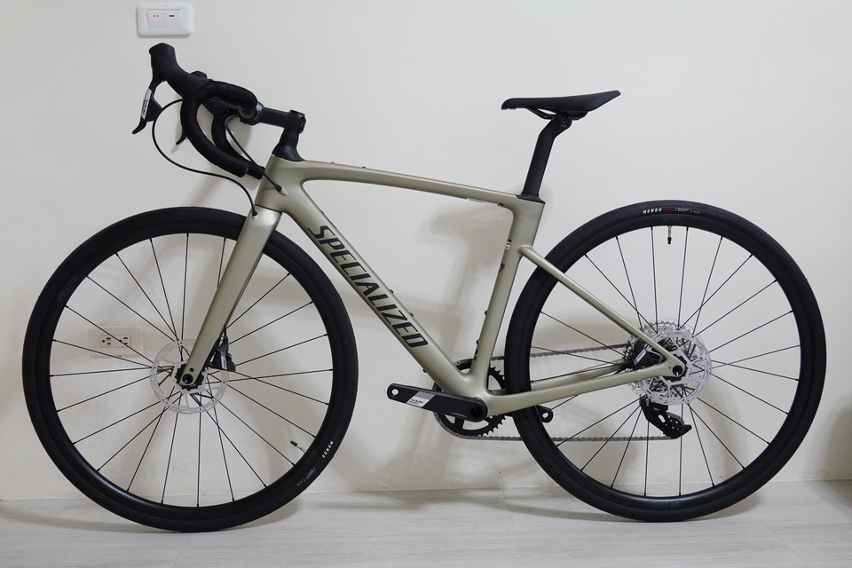 SPECIALIZED Roubaix SL8 Sport 