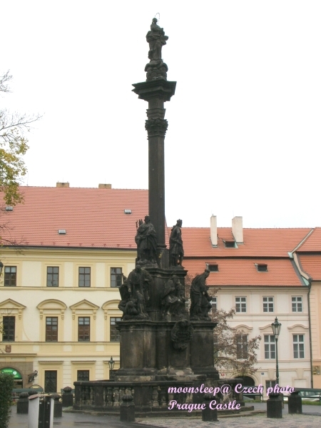 黑死病紀念碑，在捷克到處可見