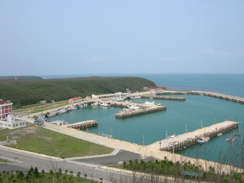 五孔頂國家風景區下的西嶼漁港