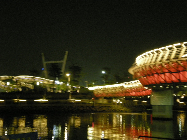 愛河之心夜景