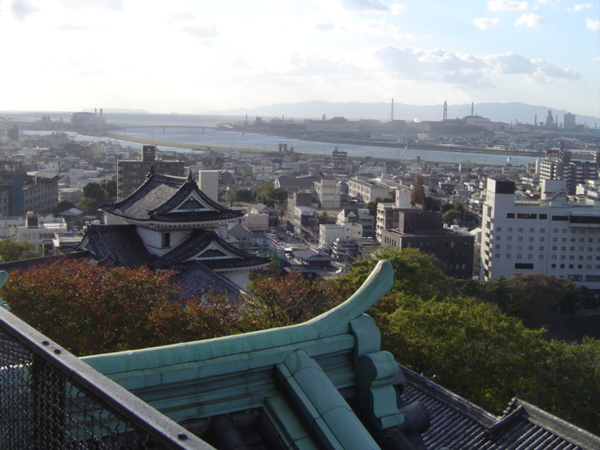 遠眺和歌山市.秋