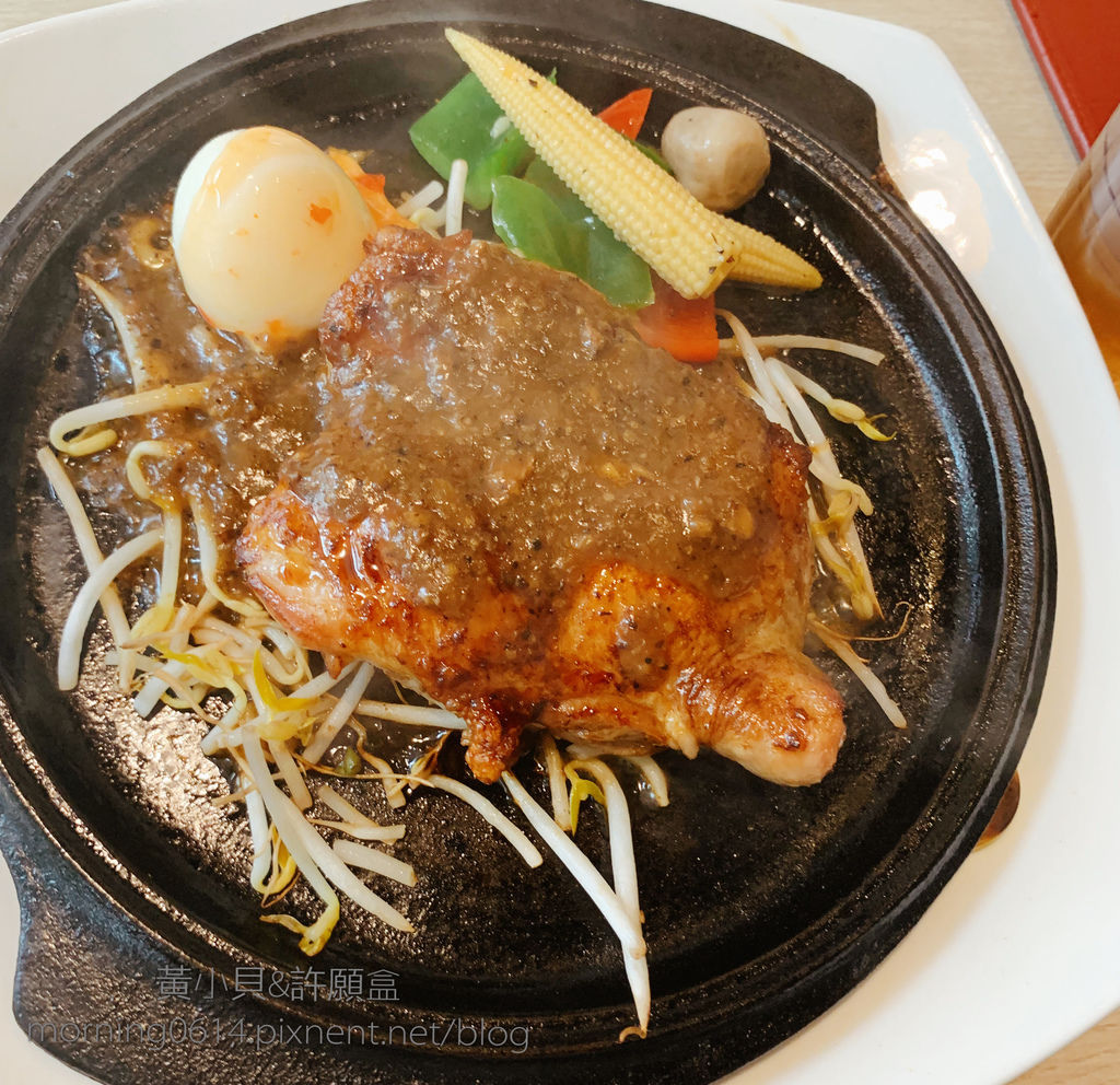 黃小貝＆旅遊手札  台北美食❖巴菲廚房 ✕ 西門町牛排