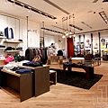 clothing-store-design-spectacular-on-interior-and-exterior-designs-retail-clothes-shop-13.jpg