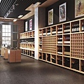 Lunita_winestore000_large.jpg