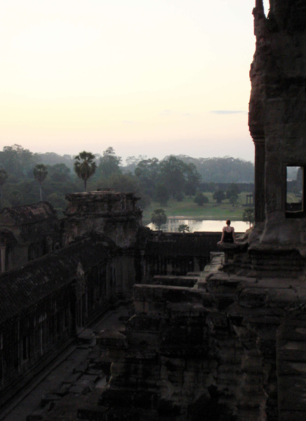 Angkor Wat 061129-177r1.jpg