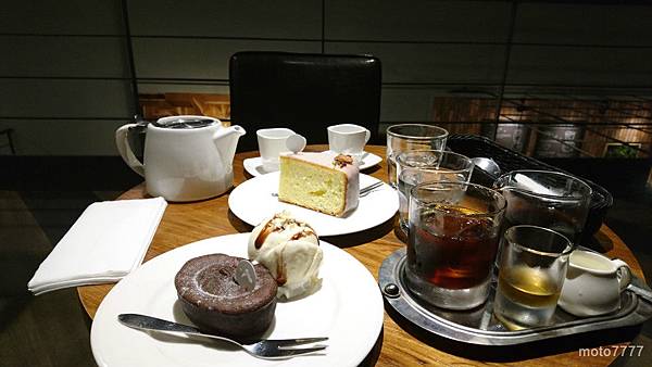 台南下午茶-台南黑浮咖啡永華店 台南下午茶-台南黑浮咖啡永華店