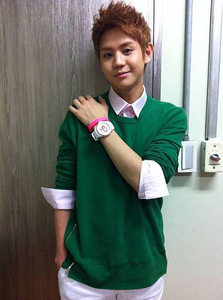 Yoseob-beast-b2st-32019611-500-673