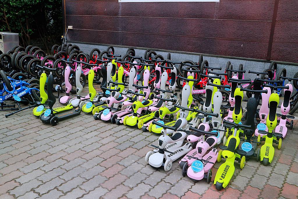 《親子景點》萬景藝苑X彎彎滑森樂園｜百元門票三代同堂｜帶你用