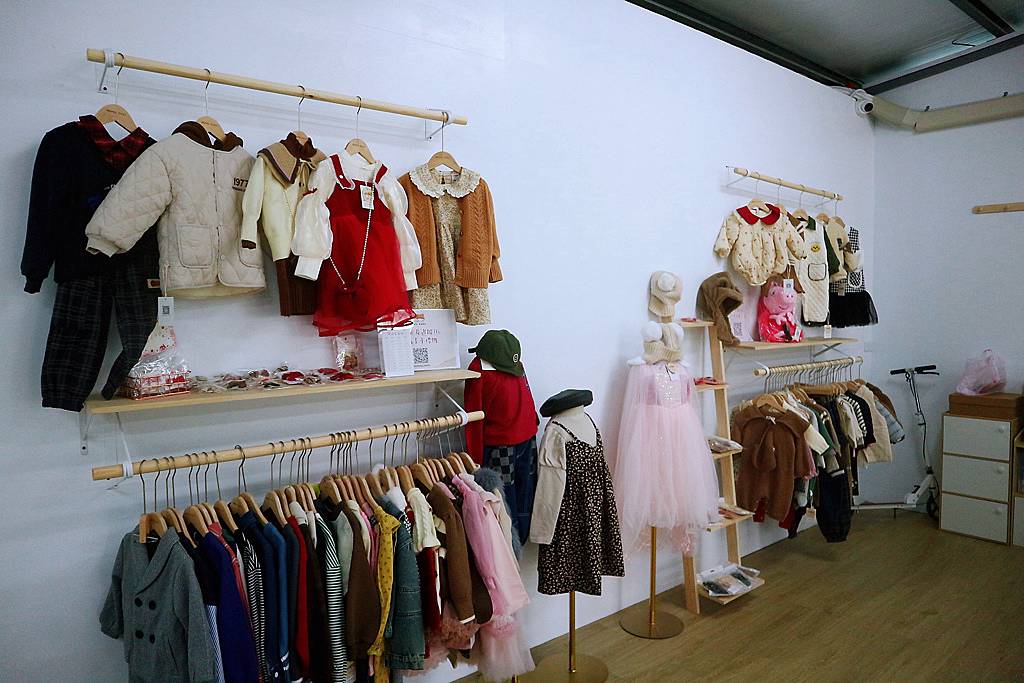 《親子景點》萬景藝苑X彎彎滑森樂園｜百元門票三代同堂｜帶你用