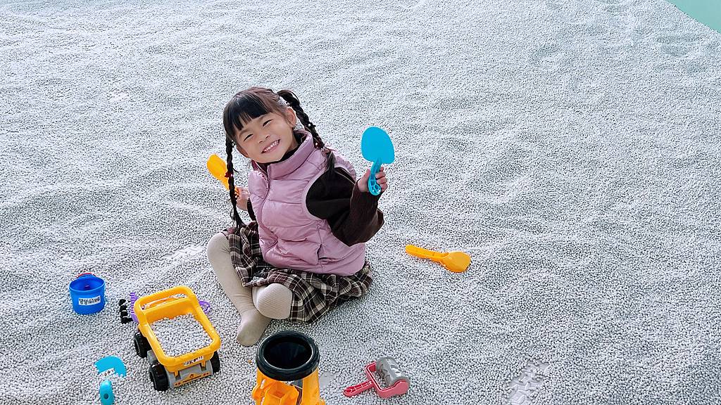 《親子景點》萬景藝苑X彎彎滑森樂園｜百元門票三代同堂｜帶你用