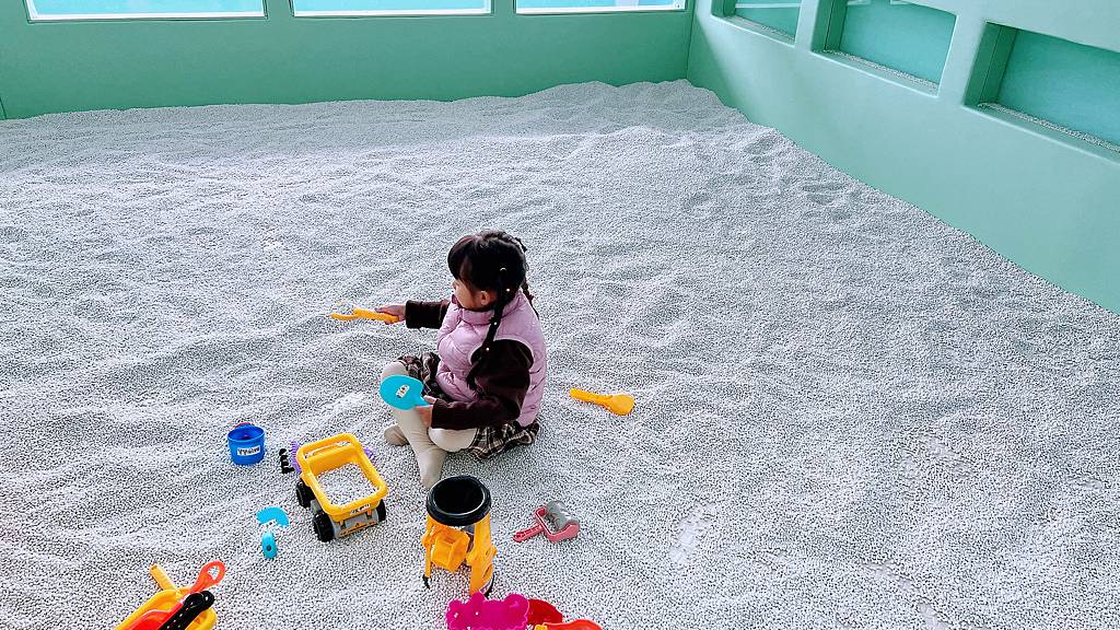 《親子景點》萬景藝苑X彎彎滑森樂園｜百元門票三代同堂｜帶你用