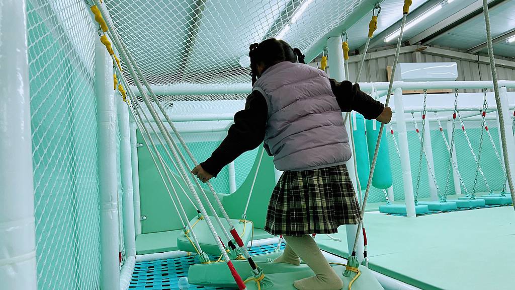 《親子景點》萬景藝苑X彎彎滑森樂園｜百元門票三代同堂｜帶你用