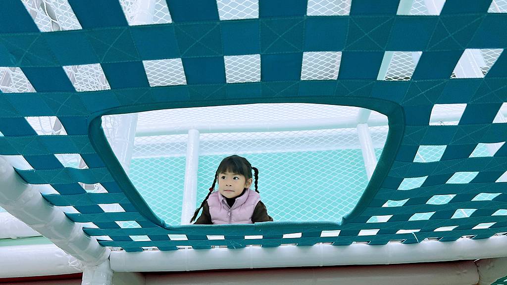 《親子景點》萬景藝苑X彎彎滑森樂園｜百元門票三代同堂｜帶你用