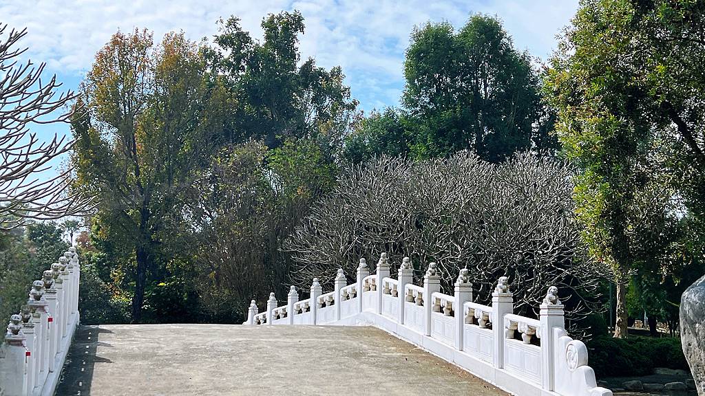 《親子景點》萬景藝苑X彎彎滑森樂園｜百元門票三代同堂｜帶你用