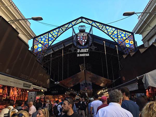 西葡必逛6大市場【2016歐洲西葡之旅-菜市場篇】 @麻吉小兔。世界行旅 14330060_1195842257103168_8146630943458347135_n.jpg