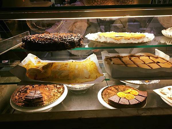 西葡必逛6大市場【2016歐洲西葡之旅-菜市場篇】 @麻吉小兔。世界行旅 14463052_1198760903477970_3318774707785661268_n.jpg