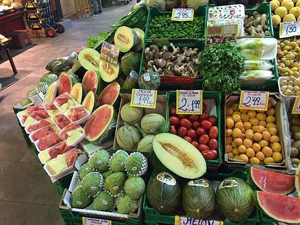 西葡必逛6大市場【2016歐洲西葡之旅-菜市場篇】 @麻吉小兔。世界行旅 14355110_1195768203777240_3867229171812503888_n.jpg