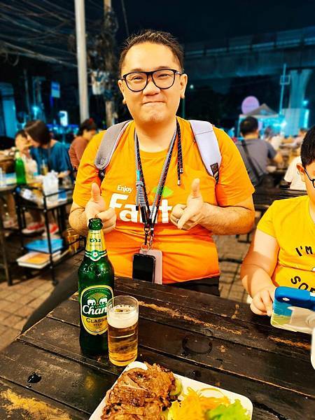 曼谷旅遊美食推薦｜泰式陶鍋火鍋大排檔จิ้มจุ่มรางน