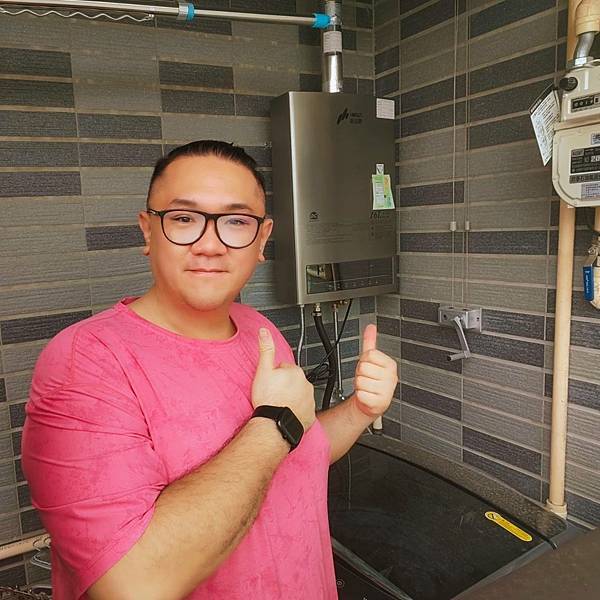 新家開箱日記｜豪山強制排氣型FE式-16L熱水器｜強制排氣型