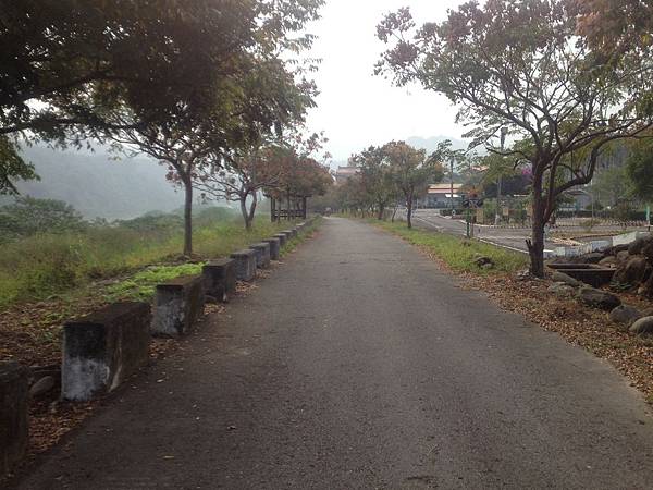 緊鄰運動步道