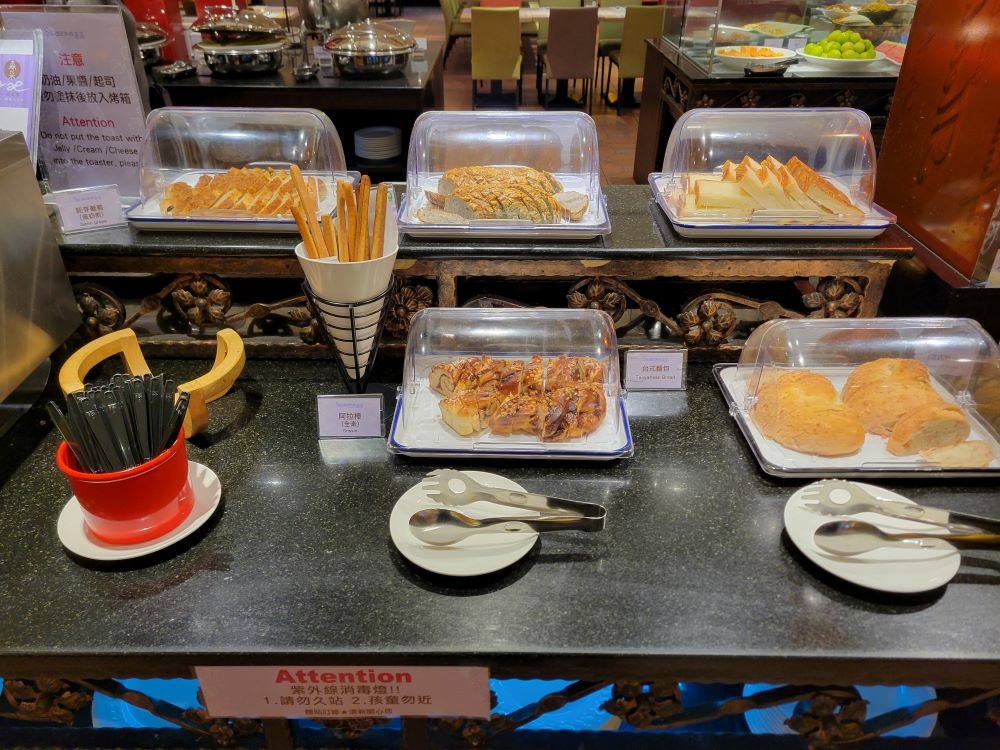 台中美食║烏日║清新溫泉飯店║新采自助百匯